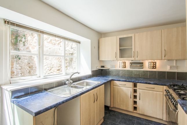 6b, East Street, Martock photo 4