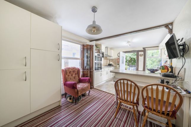 147, Southampton Way, London photo 2