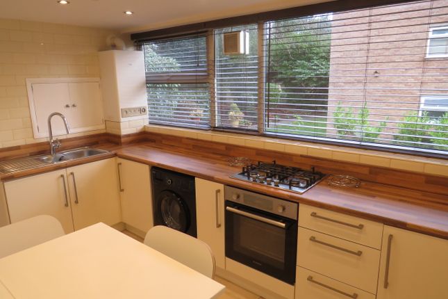 Flat to rent in Green Gables Lichfield Road, Four Oaks, Sutton Coldfield