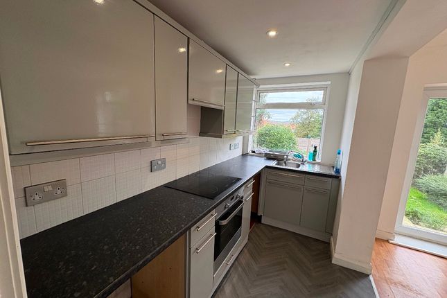 490 Plodder Lane, Bolton photo 5