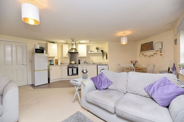 52 Sanger Avenue, Biggleswade photo 2