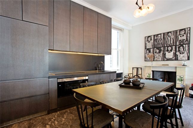 Flat for sale in Chepstow Hall, 29-31 Earl's Court Square, London