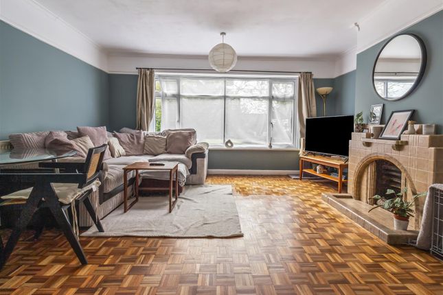 3, Orchard Court, Downview Road, Worthing photo 2