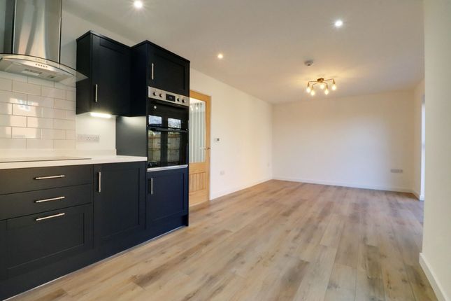1 Horstead Avenue, Brigg photo 4