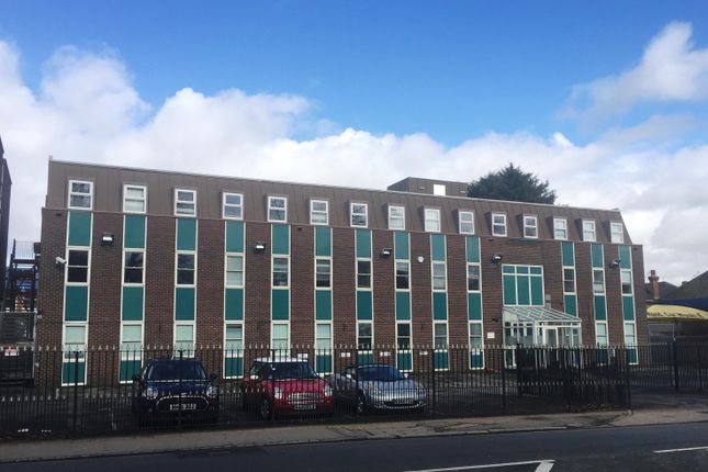 Thumbnail Office to let in Manor Park Chambers, 304 High Street, Aldershot