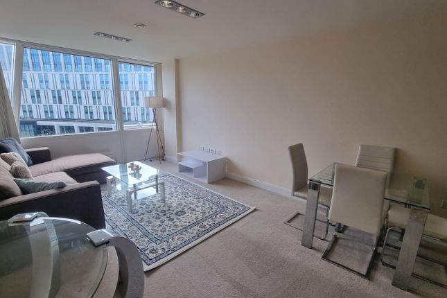 Flat to rent in Strand Street, Liverpool