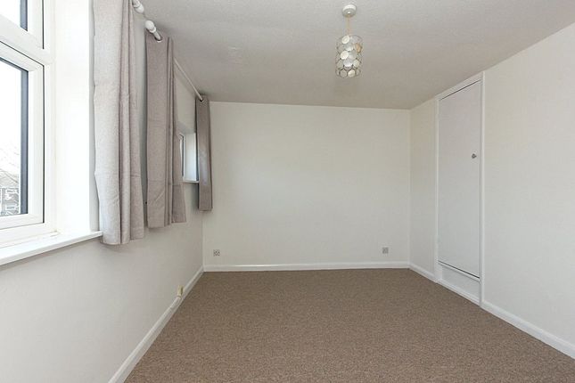 Terraced house to rent in Stanhope Avenue, Sittingbourne, Kent