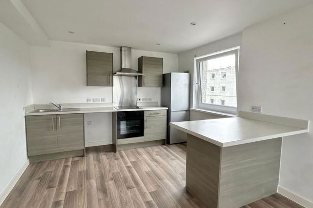 94 Parkwood Court, Parkwood Rise, Keighley photo 2