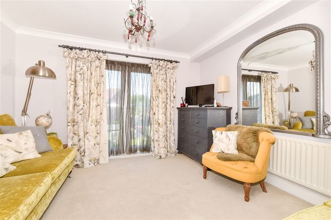 The Lakes Larkfield, Aylesford photo 4