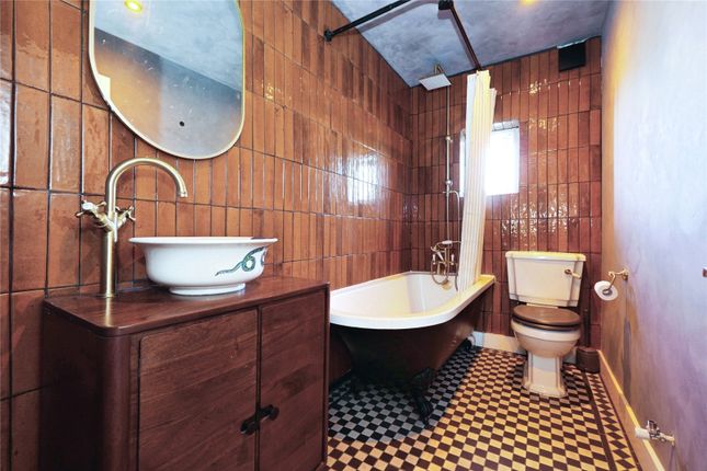 263d, Lewisham Way, London photo 3
