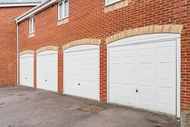 65 Epsom Close, Stevenage photo 4