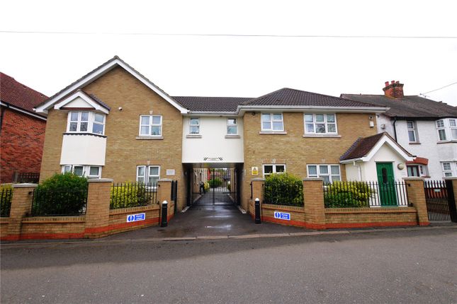 Flat to rent in Wrights Court, Rayleigh Road, Hutton, Essex