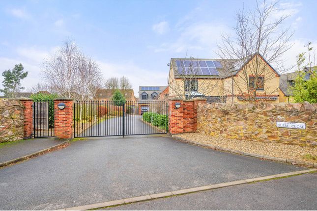 Detached house for sale in Glebe Close, Leicester