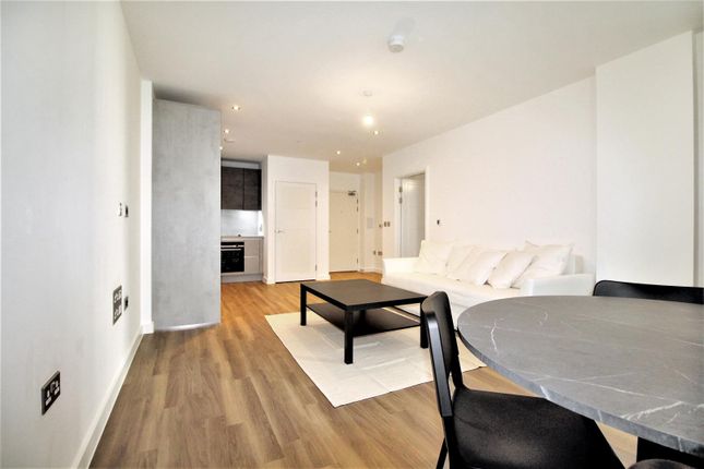 Flat to rent in Audax Heights, Stratford