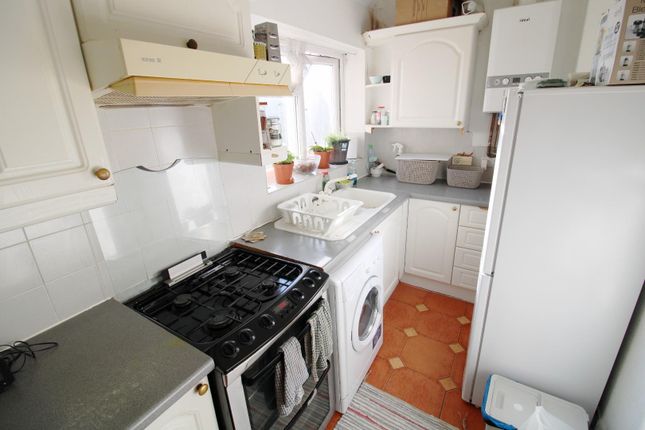 Flat for sale in Wrotham Road, Welling