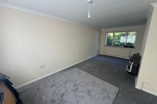 13 Hornbeam Road, HAYES photo 3