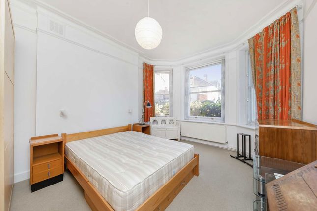 Flat 12, Parliament Hill Mansions, Lissenden Gardens, London photo 4