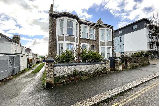 Thumbnail Flat to rent in Springfield Road, Newquay