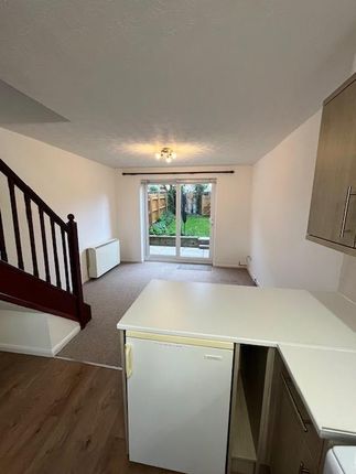 31, Limoges Court, Northampton photo 3