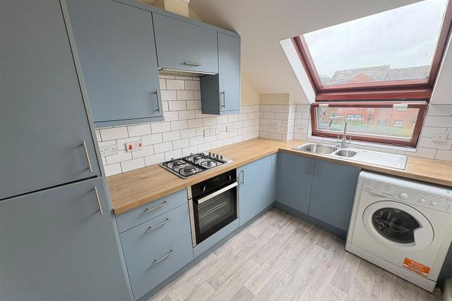 Swan Court, Exeter photo 2