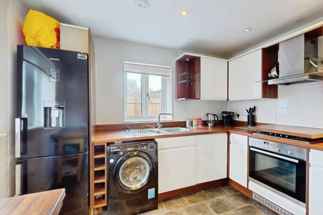 Wharfedale Drive, Otley photo 4