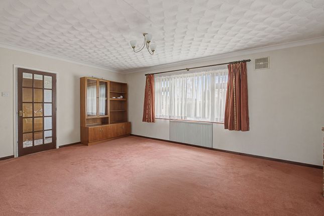 11 Throstlenest, Peterborough photo 4