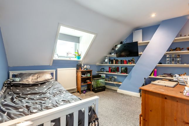 End terrace house for sale in Cainscross Road, Stroud