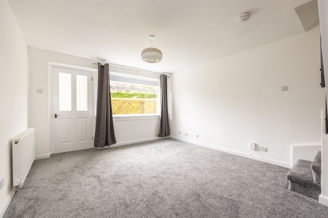 25, Waugh Path, Bonnyrigg photo 4