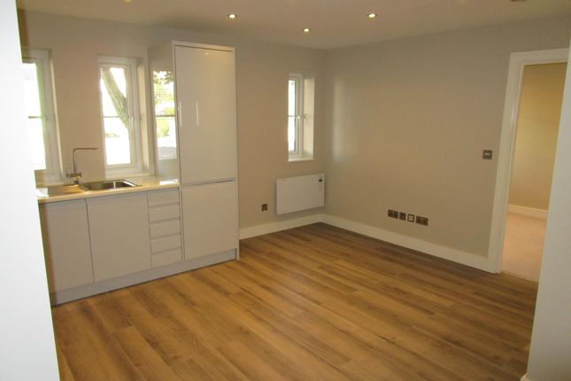 Flat 2, 1, Duncan Close, NORTHAMPTON photo 2