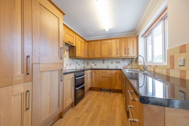 3, Stancombe View, Cheltenham photo 2