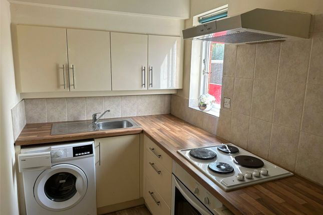 165, Mead Avenue, Berkshire photo 2