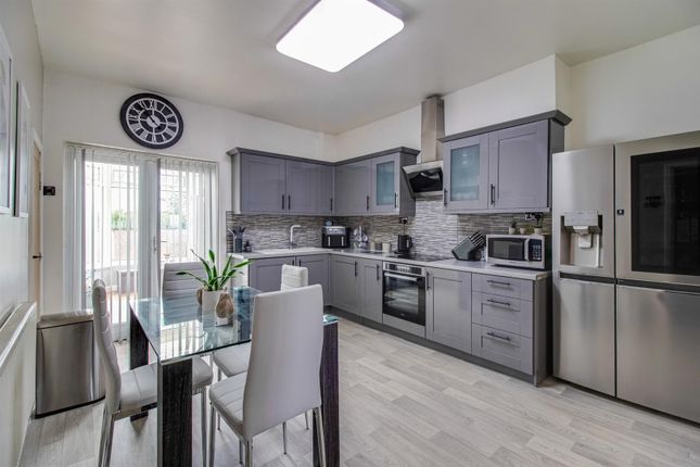 2-bed house on 109, Whinney Lane, Pontefract, £155,000