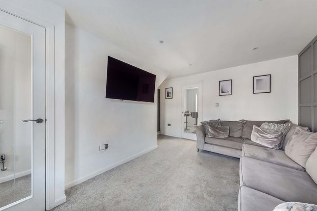6, Alder Place, Dundee photo 4