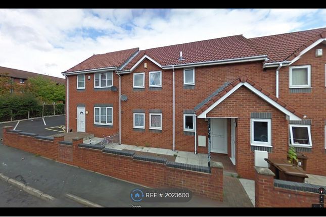 Flat to rent in Legh Street, Golborne, Warrington