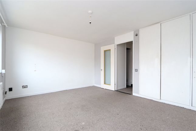 649J, Silbury Boulevard, Central Milton Keynes photo 4