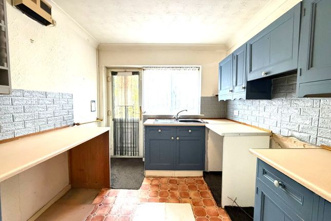 8 Highbank, Blackburn photo 5