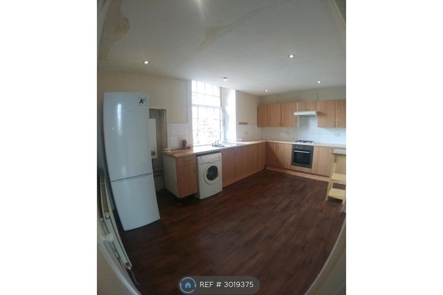 Flat, Water Row, Glasgow photo 4