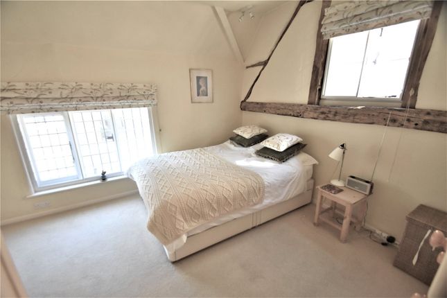 70, Church Street, Buckinghamshire photo 4