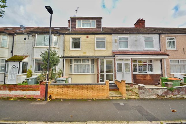 Terraced house for sale in Gainsborough Avenue, Little Ilford