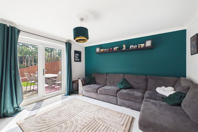 19, Stoneleigh Drive, Bristol photo 2