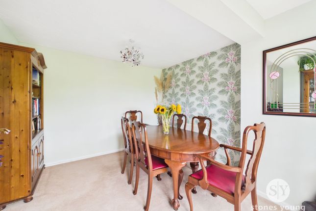 156 Quebec Road, Blackburn photo 3