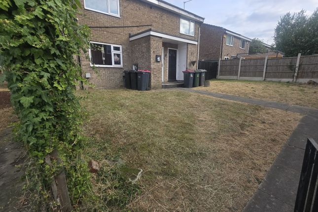 15, Varley Gardens, Flanderwell, Rotherham photo 2