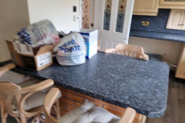 7, Buckingham Drive, Willenhall photo 5