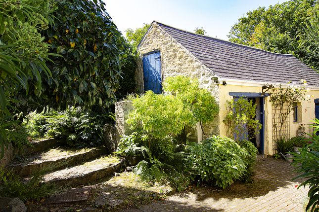 Farmhouse to rent in Rue De La Planque, Torteval, Guernsey
