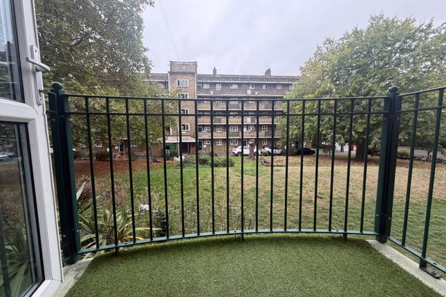 Astbury House - 3 bed no living room, London photo 2