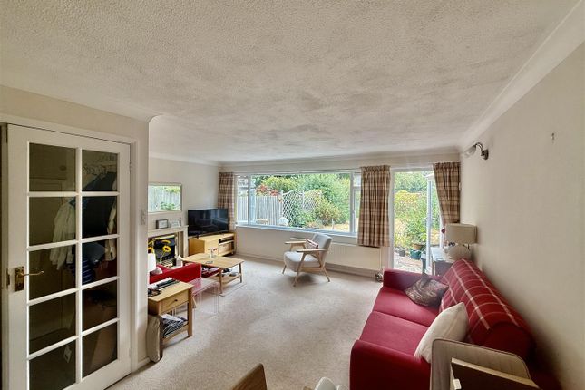 14, Holmwood Close, Cheam photo 3