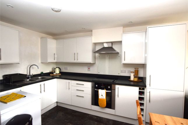 Flat 5 Wey River House,, 22 High Street, Hampshire photo 3