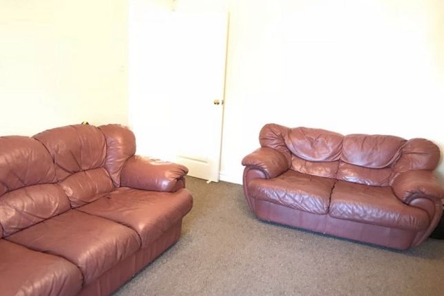 Room to rent in Howarth, Brinsworth