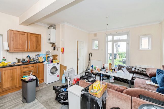 54, Harborough Road, Hampshire photo 3