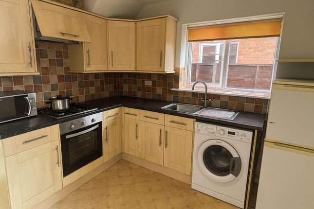 87, Rockingham Road, Corby photo 4
